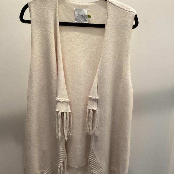 Lysse Sleeveless Cardigan - Picture 1 of 4